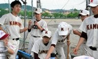 春は選手1人→夏に9人そろったわけ　ある高校野球部の「逆転劇」