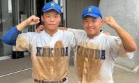 双子の兄が安打で出塁、弟が生還させる　角田の亀谷兄弟が躍動