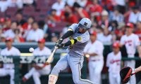 【阪神】近本光司が12球団一番乗りで100安打到達　チーム82試合目　年間自身最多は178安打