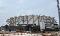 IGアリーナのこけら落としの一番はともに15歳の序ノ口、東颯海（玉ノ井）－末冨（境川）