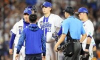 わずか2球で緊急降板…DeNA入江にアクシデント　捕手・山本が異変を察知、場内騒然