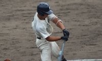 優勝候補・市船橋、初戦から苦戦を強いられる中、プロ注目の強打の捕手が豪快な2ラン！【千葉】
