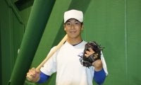 兵庫の古豪に現れた「投手歴2年」の153キロ二刀流…元プロ監督も「天井が見えない」驚異の才能