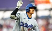 大谷翔平、日本人初の“スプラッシュヒット”32号特大弾！リアル二刀流前日は4打数1本塁打　ド軍は泥沼7連敗…