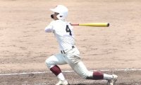 昨年センバツ出場の田辺が前年準優勝校に打ち勝つ！指揮官の長男が2安打2打点の活躍【和歌山】