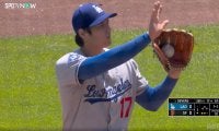 敵地騒然！タイムを取っただけで…投手・大谷に球場“異例”対応　激しいブーイング起きるも直後の快投に「半端ない」「怪物」