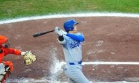 大谷翔平、第１打席は特大の左飛　相手野手がフェンスにぶつかりながら好捕、33号アーチ出るか