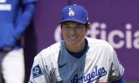 大谷翔平を生観戦していた球界のレジェンド　60歳近影にファン「痩せましたね」「久々に見た」