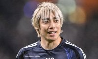 ｢かわいい｣｢初々しい｣日本代表MF伊東純也が古巣訪問＆若い頃の“秘蔵ショット”公開！｢変わってないな｣｢発掘してくれた甲府に感謝！｣の声