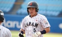 今秋ドラフト上位候補の青山学院大・小田が最終戦で2安打2打点！代表では大会首位打者の打棒に刺激「簡単にヒットを打つ選手」【日米大学野球選手権】