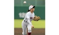 中学では投手、3年ぶりの投球は始球式　米子西マネ・石田麻央さん