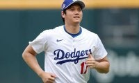 大谷翔平の“おちゃめ”なポーズに「これはとても貴重だ」「キュートなショウヘイ」フリーマンと互いにカメラで撮影