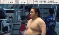 いかつ過ぎるだろ…オールバック力士が“まさかの選択”…驚きの化粧まわしに「迫力ヤバい」「お気に入りだなw」