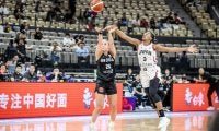 バスケ女子　日本が４強入り　ニュージーランドに快勝　１９歳司令塔・田中こころが躍動、最多１７得点　２大会ぶりアジア女王奪還へ、準決勝は前回女王・中国と激突