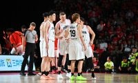 日本がデンマークとの初戦に競り勝つ…ホーキンソンとテーブス海が活躍