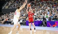 バスケ女子　日本が女王中国撃破で２大会ぶりアジア制覇王手！７大会連続決勝進出　驚異の身長２２６ｃｍ１８歳Ｃに苦しめられるも１９歳司令塔・田中こころが圧巻２７得点でけん引