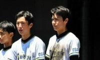 大阪で夏2勝を挙げた連合チームのバッテリー　岩崎主将と水口投手
