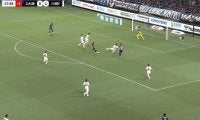 一体何が起きた? 川崎DF、痛恨ミスで失点関与「中途半端なプレー」「高井の穴をどう埋めるかだな」ファンは辛辣＆同情
