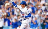 大谷翔平の衝撃打球に連呼した「クレイジー」　見上げて呆然…頭上を超えた“倍返し弾”