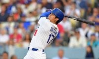 大谷翔平、日本人初の4戦連発36号　リーグトップ並ぶ…年57発ペースに本拠地熱狂