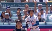 これぞ大谷翔平の「バットフリップ」 ドジャース公式、衝撃37号弾で“たった一文の”粋な投稿に「もはや芸術」「クール！」