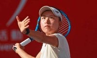  二宮真琴ペア 6連勝で4強 