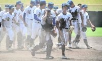 2人の主将が牽引した逆転劇　聖光学院、六回に一挙6点で甲子園切符