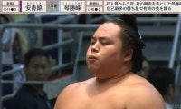 琴勝峰が初優勝！ 本割でウクライナ出身の安青錦を撃破 名古屋「IGアリーナ」こけら落としで悲願の賜杯