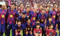 バルセロナ、怒涛の来日 指揮官は急転直下のドタバタを明かし、選手たちは無言でスタジアムをあとに