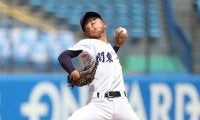 甲子園決勝の相手と交換したグラブに込める決意　関東第一・坂本投手