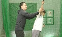 タオルのシャドーピッチングより効果的？　肘抜けも防止…実戦に近付ける“スティックドリル”