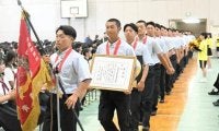 甲子園出場の弘前学院聖愛で壮行式　「すごい応援を期待」と田崎主将