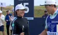 【動画】岡山絵里が5アンダー首位発進　17番ではフックラインを完璧に読み切りバーディ
