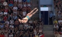 “飛込王国”の猛追を振り切った2.5秒！世界水泳・3m飛込、頂点に立つために選択したハイリスク演技が「素晴らしい！」