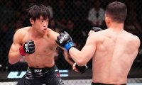 【UFC】平良達郎、打撃も効かせて2R“フェイスクランク”一本勝ち　「このレベルでこの勝ち方はすごい」と川尻達也氏も大興奮