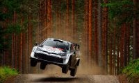 WRCフィンランド：トヨタがトップ5を独占して最終日へ