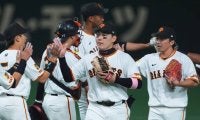 巨人が発表した特別ユニ…長嶋さん追悼試合で“史上初の試み”　随所に記された「3」