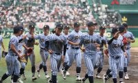 東海大熊本星翔が豪雨被害受ける地元に捧げる1勝！応援団は甲子園に到着できずも終盤の集中打で2回戦進出！【25年夏甲子園】