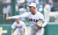 今夏最多出場の名門・北海に現れたスーパー1年右腕が147キロ！西武の絶対的守護神を参考に目指すは155キロ