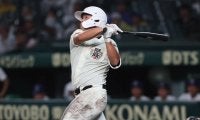 日大三が2年生4番の1発で夏甲子園30勝！初出場の豊橋中央「猪木顔」高橋好投も1発に泣く…【25年夏甲子園】