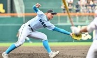 山梨学院の2年生エース・菰田陽生投手　六回まで無安打無失点と好投