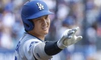 大谷翔平の二刀流をいつまで見られるか　ド軍幹部が明言した偉才との“青写真”「どこで止まるかはまだ分からない」