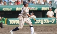 「片手スイング」のガッツ見せたがチームは完封負け、痛みを押し殺し強行出場した東大阪大柏原の主将は無念の途中交代【25年夏甲子園】