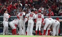 広島・新井監督「なんとか勝ちたかったですけど」　「ピースナイター」打線沈黙で今季１８度目零敗　ミス連発で得点献上