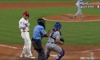 トラウト、VS大谷で審判へ“怒りの仕草” 162キロ豪速球で三振→判定不服も「いいとこ決まりすぎ」の声