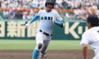 山梨学院が初の夏ベスト8進出！圧巻の17安打14得点の猛攻...【25年夏甲子園】
