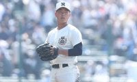 甲子園中継で騒然「試合中だぞ笑」　マウンド上でまさかの“行動”「こういう選手好き」