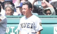 甲子園の敗戦直後…監督の“行動”に感動の嵐「人格者すぎる」　称える姿に「泣けました」