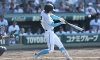 山梨学院が夏の甲子園初の4強！13安打11得点で連覇狙った京都国際撃破！3試合で43安打31得点と勢い止まらず【25年夏甲子園】