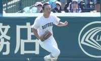 県岐阜商・横山の好捕に甲子園喝采　右手を伸ばし窮地救う→グラブ持ち替えハイタッチ